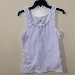 Ladies sleeveless shirt